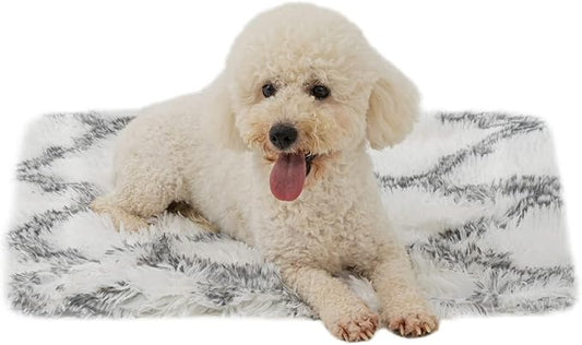 PJYuCien Fluffy Fleece Calming Pet Throw Blanket, Super Soft and Warm for Indoor Cats and Dogs, Small 16 * 24", Machine Washable, Grey Diamond Pattern, White Puppy Blanket