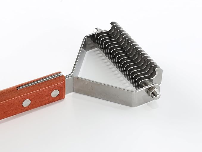 Dog Undercoat Rake Cat Grooming Rake with Wooden Handle Dematting Undercoat Brush for Medium Hair Coat Rake for Dogs Knot Removal and Shedding Control L