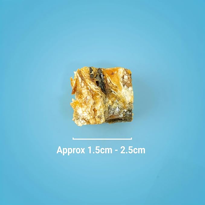 SKIPPER'S Salmon Skin Cubes - 100% Salmon Skin Grain Free & Hypoallergenic Cubes for Dogs, All Natural & Healthy Dog Treats, Omega 3 & 6 Oil, Great for Skin, Coat & Joints | (9 Oz)