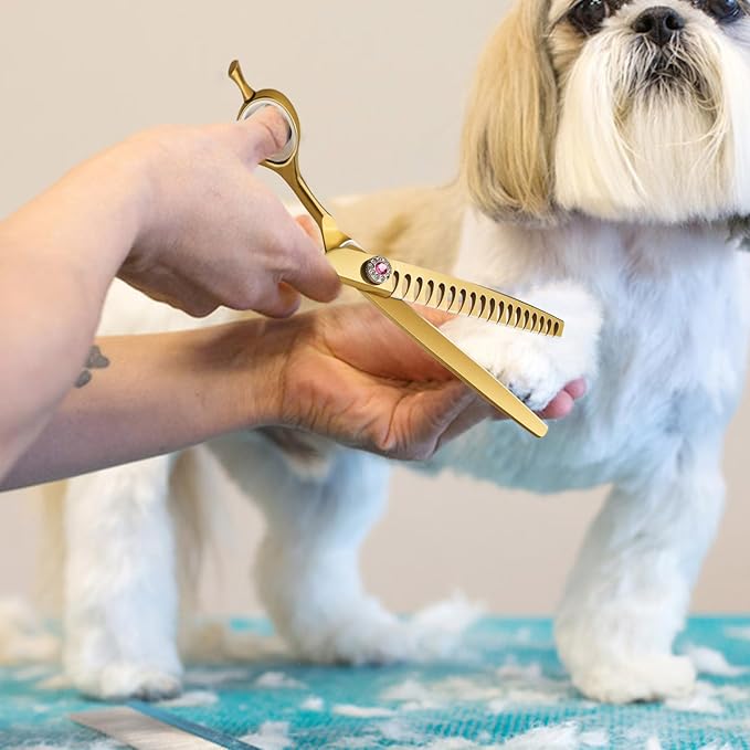 7" Downward Curved Dog Grooming Scissors for Grooming Face and Paws Safety Dog Chunker Trimming Cutting Shears for Dog Cat Pet Grooming Gold
