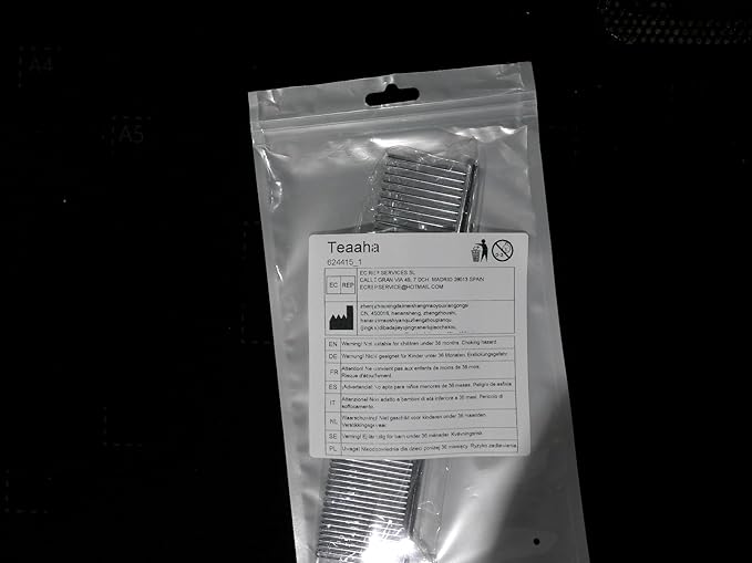 Metal Dog Comb Pet Steel Dematting Comb, Metal Cat Comb Detangler Flea Comb Doodle Brush for Removing Tangles and Knots, Professional Grooming Matting Tool for Long Haired Dogs, Cat and Other Pets