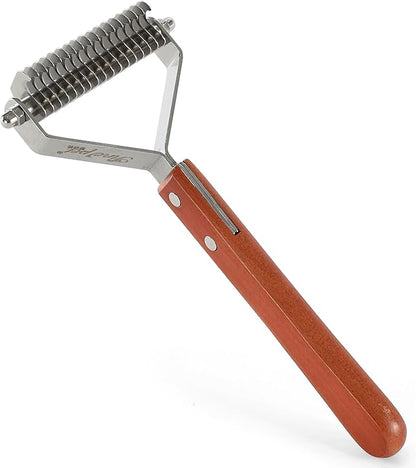 Dog Undercoat Rake Cat Grooming Rake with Wooden Handle Dematting Undercoat Brush for Medium Hair Coat Rake for Dogs Knot Removal and Shedding Control L