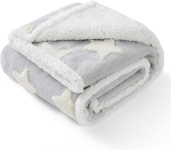 Lesure Waterproof Dog Blanket for Large Dogs - Washable Double Sided Dog Blankets with Warm Jacquard Shag and Soft Sherpa Fleece, Pet Cat Blanket for Bed Couch Protection, 3D Textured Star, Grey