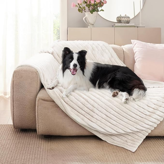 Waterproof Dog Blanket for Bed, Luxury Plush Washable Large Dogs Blankets for Furniture Protection, Super Soft Calming Pet Blanket for Indoors (Cream, 30"x40")