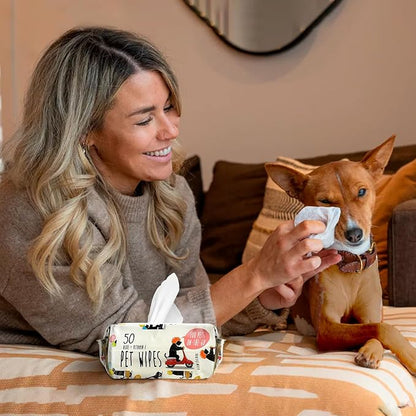Dog Wipes, Pet Wipes for Dogs, Cat Wipes, Dog Paw Wipes, Dog Wipes for Paws and Butt, Dog Grooming Wipes, Dog Wipes Cleaning Deodorizing, Butt & Body, Aloe and Vitamen E Scent,100 Wipes