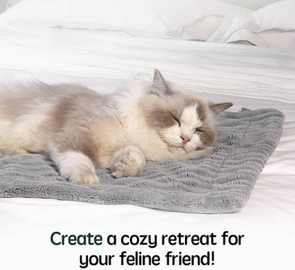 Waterproof Blanket Natural Grey Dog Blanket for Small Dogs, Washable Double Sided Pet Blanket with Milk Plush and Super Soft Velvet, Pee Proof Calming Dog Blanket for Couch Protection