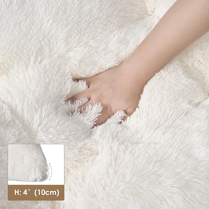 EHEYCIGA Fluffy Dog Crate Bed for Small Dogs, Plush Faux Fur Dog Crate Pad, Calming Anti Anxiety Small Dog Bed for Crate, Washable Soft Warm Dog Crate Mat with Non-Slip Bottom, Beige