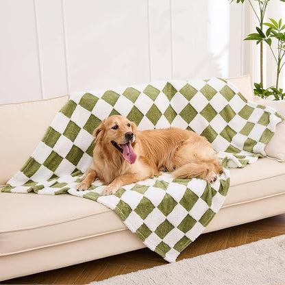 Qeils Jacquard Dog Blankets for Large Dogs, Cozy Calming Pet Blanket Washable for Couch Protection, 280GSM Coral Fleece Plush Fluffy Throw Blanket, Sage Green Checkered, 50x60IN
