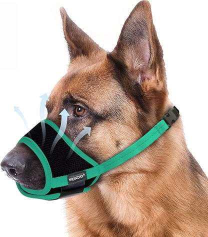 Dog Muzzles for Medium Dogs, Muzzle for Medium Sized Dog, Soft Muzzle for Dogs, Soft Mesh Dog Muzzles for Biting Barking Chewing, Muzzles for Dogs M Green