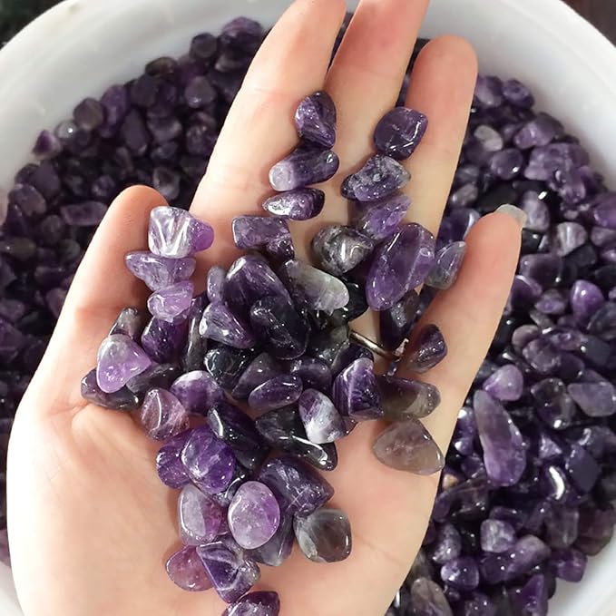 WAYBER 1 Lb/460g Natural Purple Amethyst Quartz Crystal Stones Irregular Decorative Pebble Rock Sand for Aquarium/Fish Turtle Tank/Vase Fillers/Air Plants/Succulent Plants Decor (Fill 1 Cup)