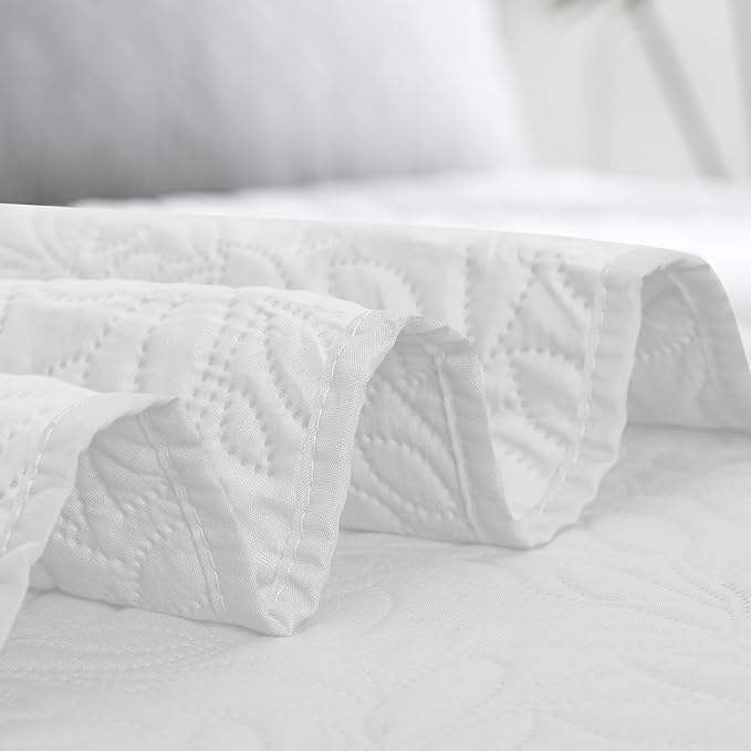 Easy-Going Waterproof Dog Bed Cover Reversible Leak Proof Pet Blanket Replacement Mat for Furniture Washable Couch Cover Sofa Cover for Dogs Cat(30x70 Inch, White/White)