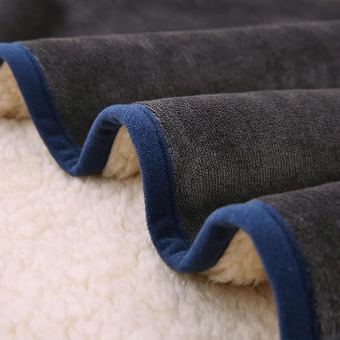DaysU Waterproof Dog Blanket for Small Dogs - Soft Sherpa Fleece Reversible Pet Blanket, Cat Blanket Washable for Couch Protection, Warm Plush Puppy Blankets, 30"x40" Grey