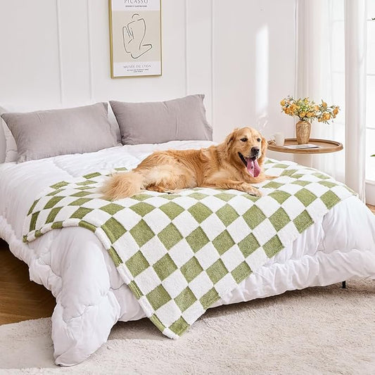 Qeils Jacquard Dog Blankets for Large Dogs, Cozy Calming Pet Blanket Washable for Couch Protection, 280GSM Coral Fleece Plush Fluffy Throw Blanket, Sage Green Checkered, 50x60IN