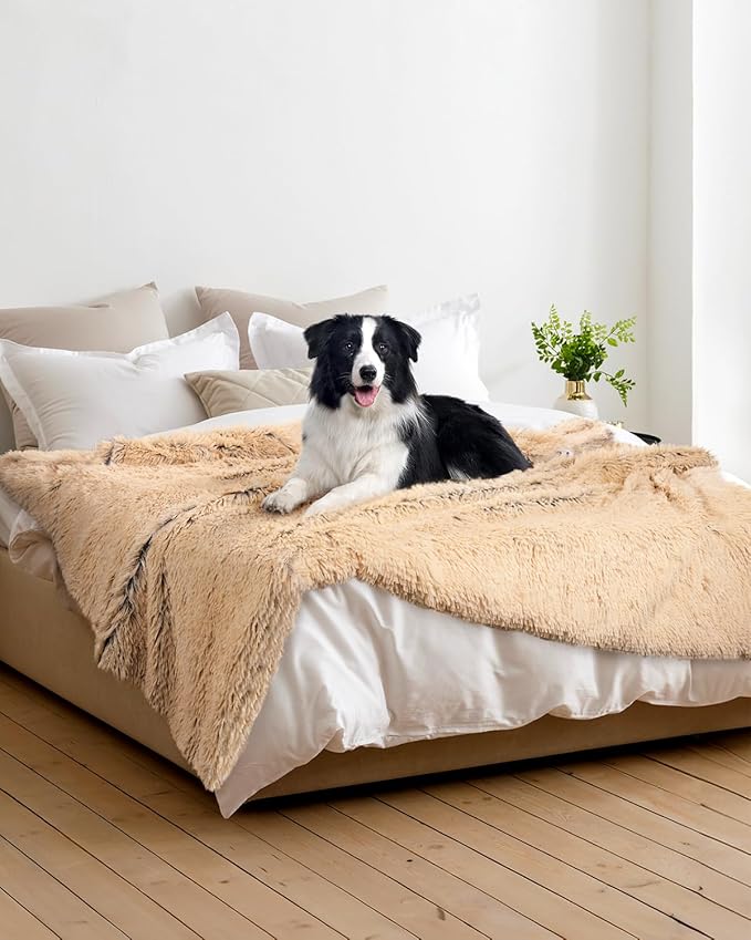 PJYuCien Large Dog Blankets, Soft Plush Throw Blanket for Large Dogs, Reversible Fleece/Sherpa Pet Throw, Washable Furniture Cover for Sofa/Bed, 80" x 60", Brown