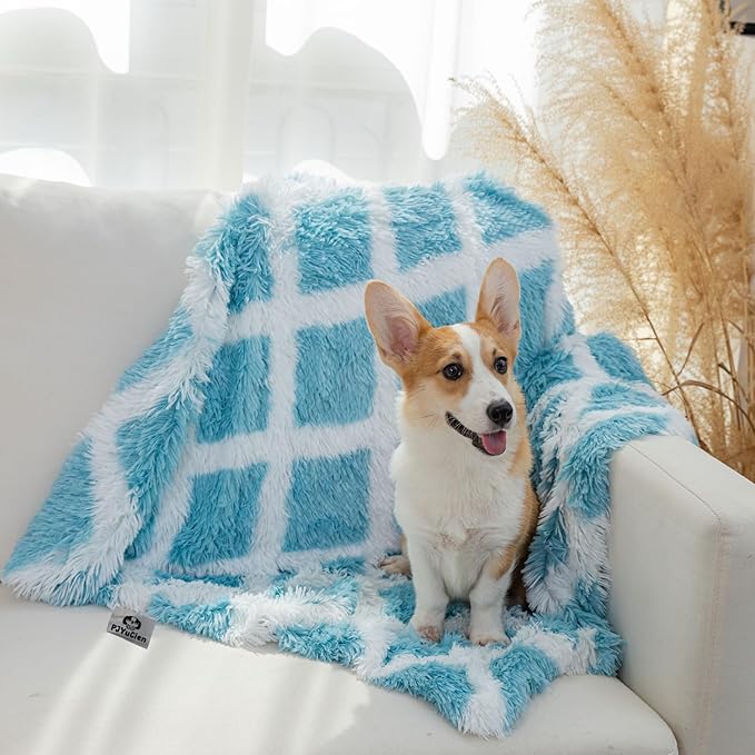PJYuCien Fluffy Fleece Calming Pet Throw Blanket, Super Soft and Warm for Indoor Cats and Dogs, Large 30 * 40", Machine Washable, Blue Diamond Pattern, White Puppy Bed