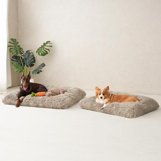 EHEYCIGA Fluffy Dog Crate Bed for Small Dogs, Plush Faux Fur Dog Crate Pad, Calming Anti Anxiety Small Dog Bed for Crate, Washable Soft Warm Dog Crate Mat with Non-Slip Bottom, Taupe