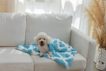 PJYuCien Fluffy Fleece Calming Pet Throw Blanket, Super Soft and Warm for Indoor Cats and Dogs, Small 16 * 24", Machine Washable, Blue Diamond Pattern, White Puppy Blanket