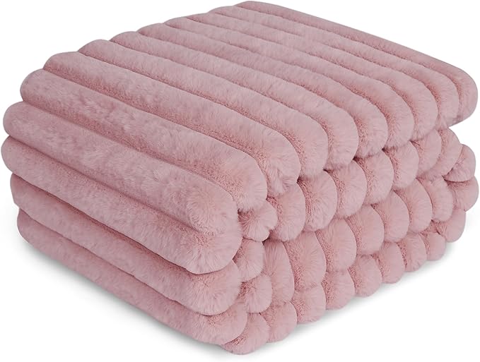 Waterproof Dog Blanket for Small Dogs, Luxury Plush Washable Cats Blankets for Couch Protection, Super Soft Calming Pet Blanket for Indoors (Pink, 25"x35")