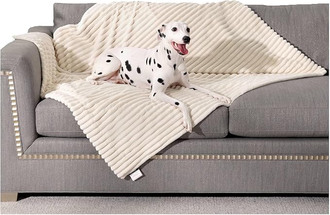 Waterproof Blanket Winter White Dog Blanket for Small Dogs, Washable Double Sided Pet Blanket with Milk Plush and Super Soft Velvet, Pee Proof Calming Dog Blanket for Couch Protection