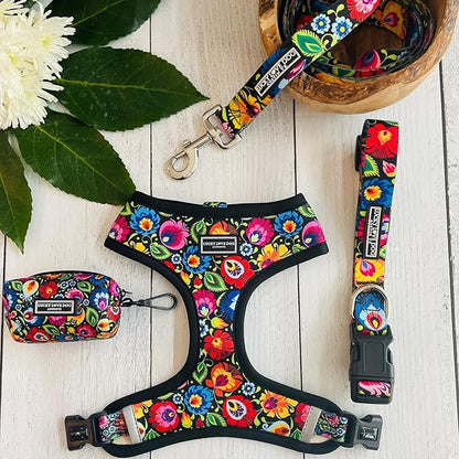 Lucky Love Dog Collars, Vivid Floral Dog Collar, Cute Dog Collar for X-Large Female Dogs, Spring & Summer Themed Flower Print, Blackbird, Extra Large