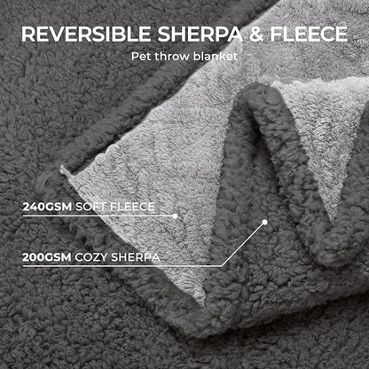 Waterproof Pet Blanket, Liquid Pee Proof Dog Blanket for Sofa Bed Couch, Reversible Sherpa Fleece Furniture Protector Cover for Small Medium Large Dogs Cats, Light Grey Queen Sizeï¼90" x 82"ï¼