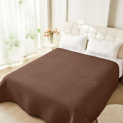 hyha Waterproof Dog Blanket, Soft Pet Bed Blankets, Waterproof Sofa Couch Cover for Dogs Washable, Reversible Pet Couch Covers for Sofa Furniture (82x82 Inch, Brown/Chocolate)