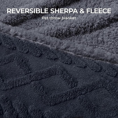 Waterproof Pet Blanket, Liquid Pee Proof Dog Blankets for Sofa Bed Couch, Reversible Sherpa Fleece Furniture Protector Cover for Small Medium Large Dogs Cats,Dark Grey Smallï¼40" x 28"ï¼