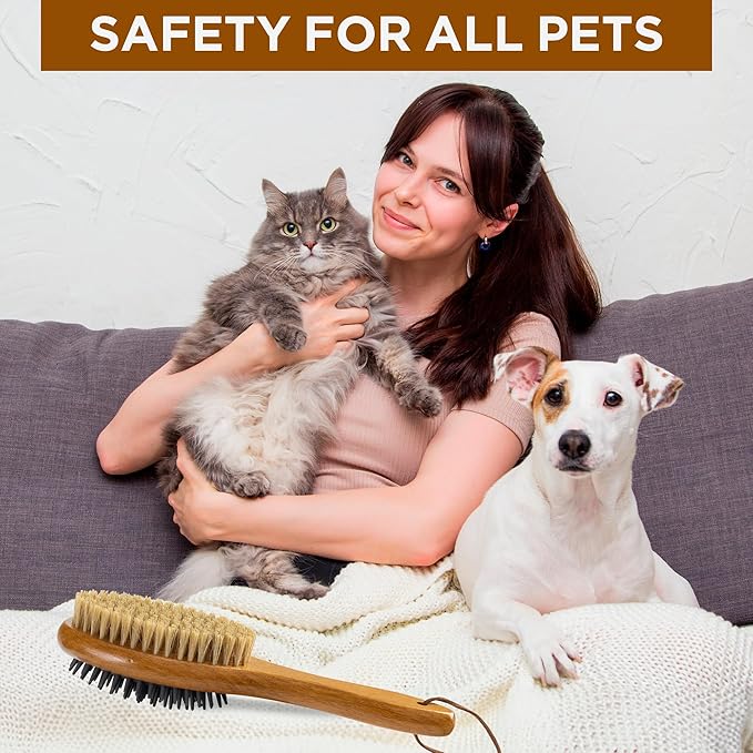 TAKAVU Short Hair Dog Cat Brush, Double-Sided Silicone & Bristle Pet Grooming Brush for Removing Dirt & Loose Hair, Coats Detangling Deshedding, Massage Pet Skin, Wood Handle Pet Comb