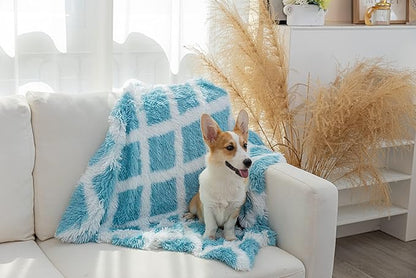 PJYuCien Fluffy Fleece Calming Pet Throw Blanket, Super Soft and Warm for Indoor Cats and Dogs, Medium 24 * 32", Machine Washable, Blue Diamond Pattern, White Puppy Bed