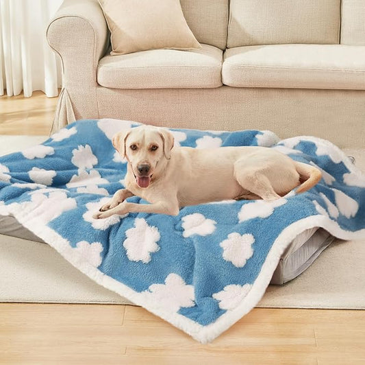Luciphia Waterproof Dog Cat Blanket Fluffy Thick Fleece Pet Blanket,Washable Double Sided Sherpa Calming Blankets Flower Print Blankets for Medium Large Dogs Cats(Blue Cloud,57x40 inches)