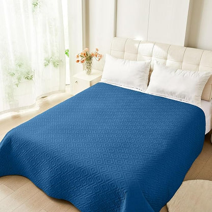 hyha Waterproof Dog Blanket, Soft Pet Bed Blankets, Waterproof Sofa Couch Cover for Dogs Washable, Reversible Pet Couch Covers for Sofa Furniture (82x102 Inch, Navy Blue/Blue)