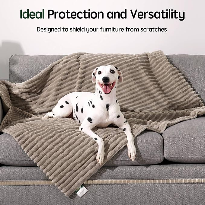 Waterproof Blanket Wind Chime Dog Blanket for Small Dogs, Washable Double Sided Pet Blanket with Milk Plush and Super Soft Velvet, Pee Proof Calming Dog Blanket for Couch Protection