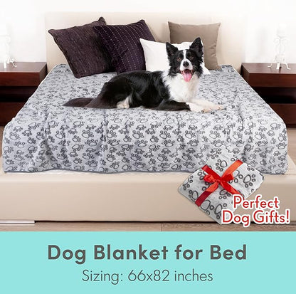 Stuffed Premium Soft Dog Blankets for Large Dogs, Large Cat Blanket Calming Washable for Bed Couch Protection Cover, Dog Essentials for Large Dog, 66 * 82 inches, Grey