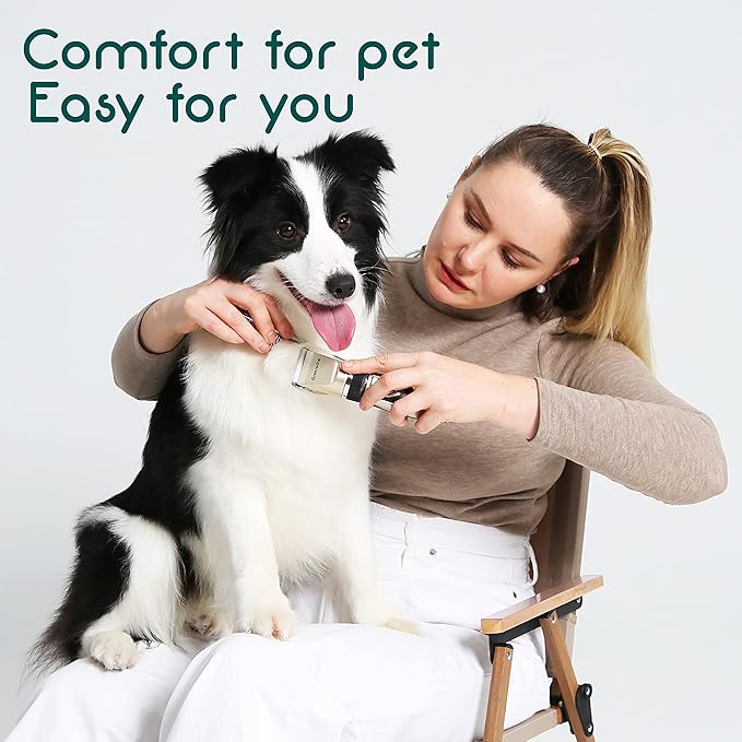 Dog Shaver Clippers, Professional Pet Hair Trimmer, Rechargeable, Low Noise, Includes Comb Guides, Scissors, Nail Kit, Suitable for Dogs, Cats & Other Pets
