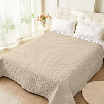 hyha Waterproof Dog Blanket, Soft Pet Bed Blankets, Waterproof Sofa Couch Cover for Dogs Washable, Reversible Pet Couch Covers for Sofa Furniture (82x102 Inch, Taupe/Beige)