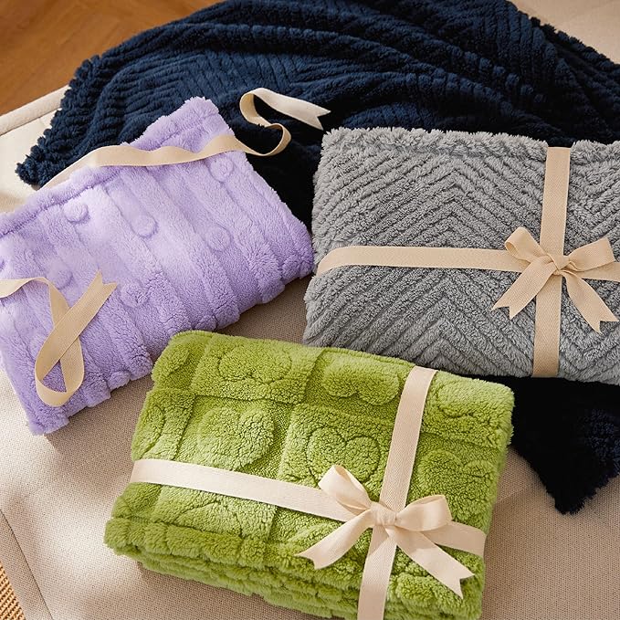 Bedsure Dog Blanket for Small Dogs Washable - Soft Fluffy Puppy Blanket with Premium 300GSM Coral Fleece, Cozy Calming Cat Blankets for Indoor Cats, Fuzzy Pet Blanket for Kitten Doggy, Green, 25x35IN