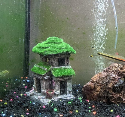 Fish House - Aquarium Decoration with Lifelike Moss, Comes with 2x Artificial Plants