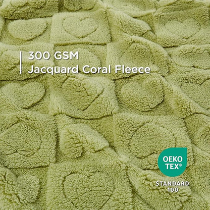 Bedsure Dog Blanket for Large Dogs Washable - Fluffy Fuzzy Puppy Cat Blanket with Premium 300GSM Coral Fleece Soft for Pet Kitten Doggy, Green, 40x50IN