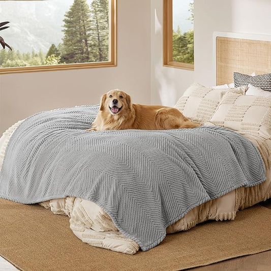 Bedsure Dog Blanket for Large Dogs Washable - Soft Fluffy Puppy Blanket for Bed with Premium 300GSM Coral Fleece, Cozy Calming Cat Blankets for Indoor Cats, Fuzzy Pet Blanket for Doggy, Light Grey