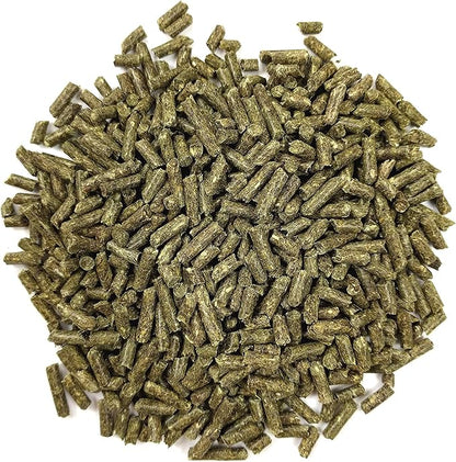 Oxbow Essentials Guinea Pig Food, Young Guinea Pig, Made Alfalfa Hay, Pet Food Pellets with Vitamin C, Small Animal Pet Products, Made in USA, High Fiber, 5 lb. Bag