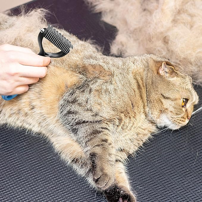 Dog Undercoat Rake Pet Grooming Tool, 2-Sided Shedding Dematting Comb for Cats Mat Remover Deshedder Brush for Large Dogs Double Coat, Long Hair Cat Combs Undercoat Husky Brush with 26 Teeth